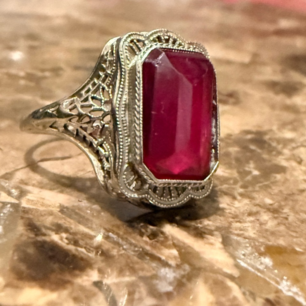 Antique 14kt Lace filigree White Gold Ring with a Red type of  stone (has video)
